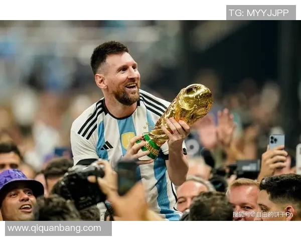 球星们最爱的足球品牌与型号大揭秘：从梅西到C罗的亲选装备